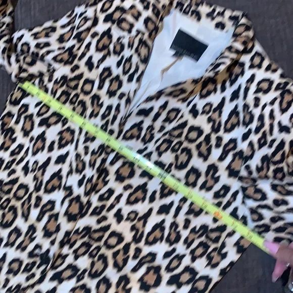 Banana Republic leopard print blazer - Picture 9 of 13